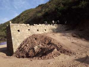 云南省南涧县城�泥石流灾害治理◆工程